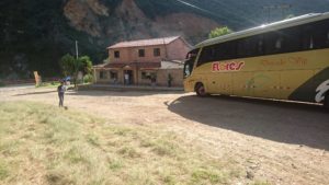 Flores bus break on the way to Cusco from Lima